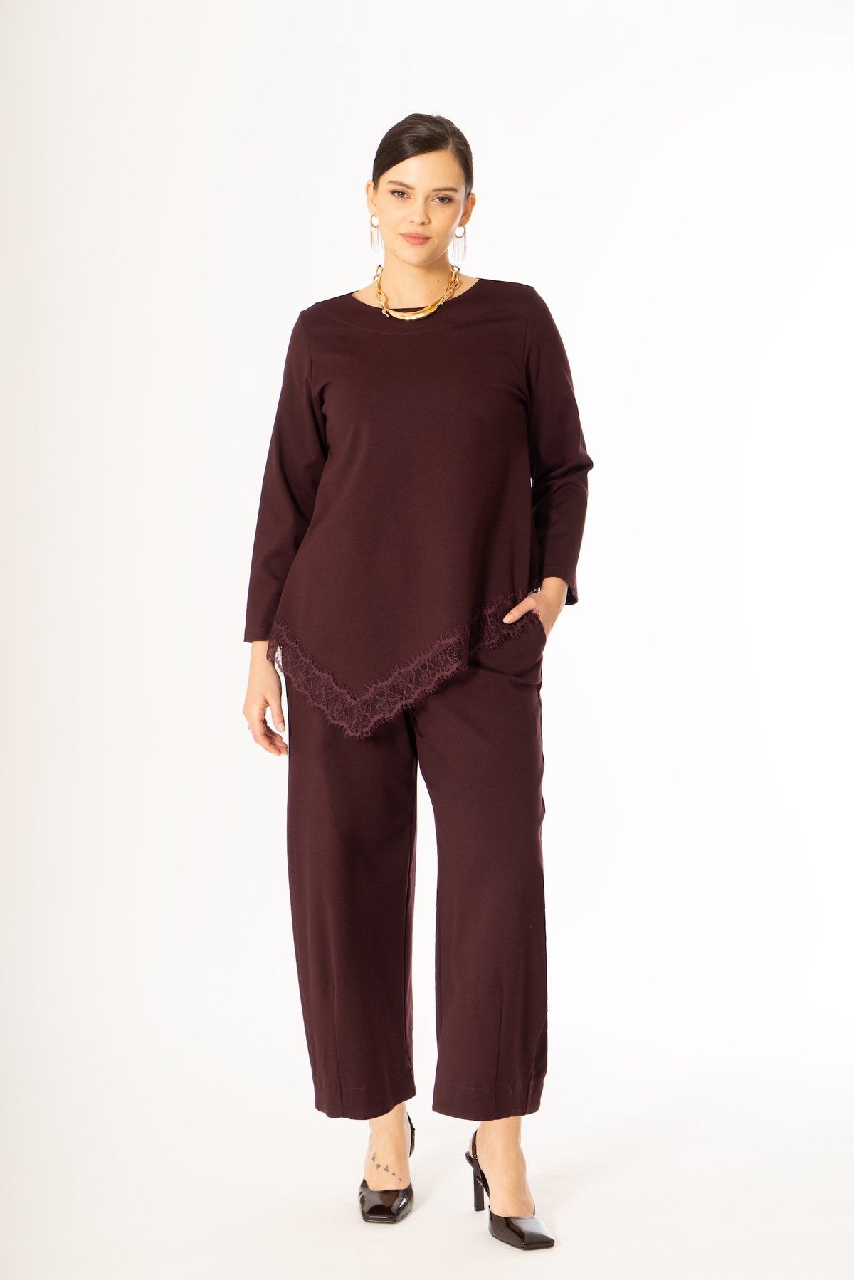 BLUSA ASIMMETRICA CON PIZZO - MORE BY SISTE'S