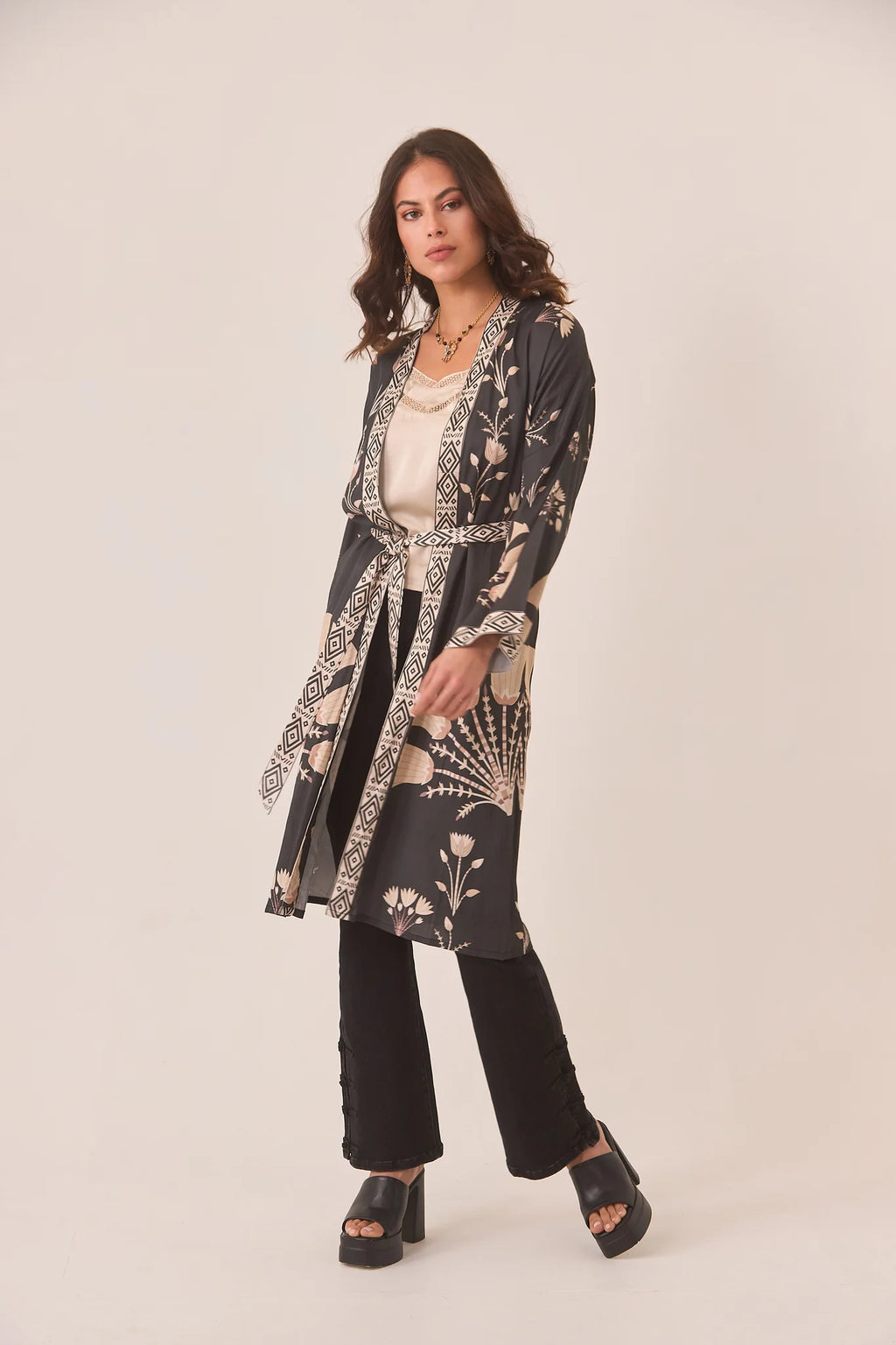 KIMONO LUNGO CON STAMPE MISTE - NKN
