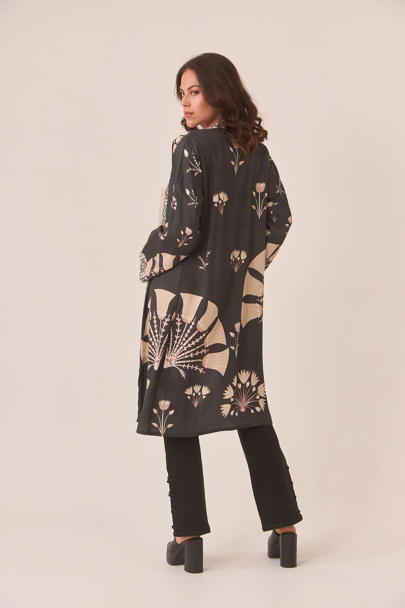 KIMONO LUNGO CON STAMPE MISTE - NKN