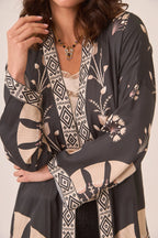 KIMONO LUNGO CON STAMPE MISTE - NKN