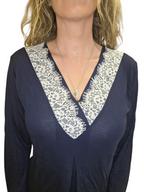 CAMICIA NOTTE CON BUGIA DAVANTI