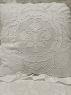 CUSCINO CON APLICAZIONI - BLANC MARICLO'