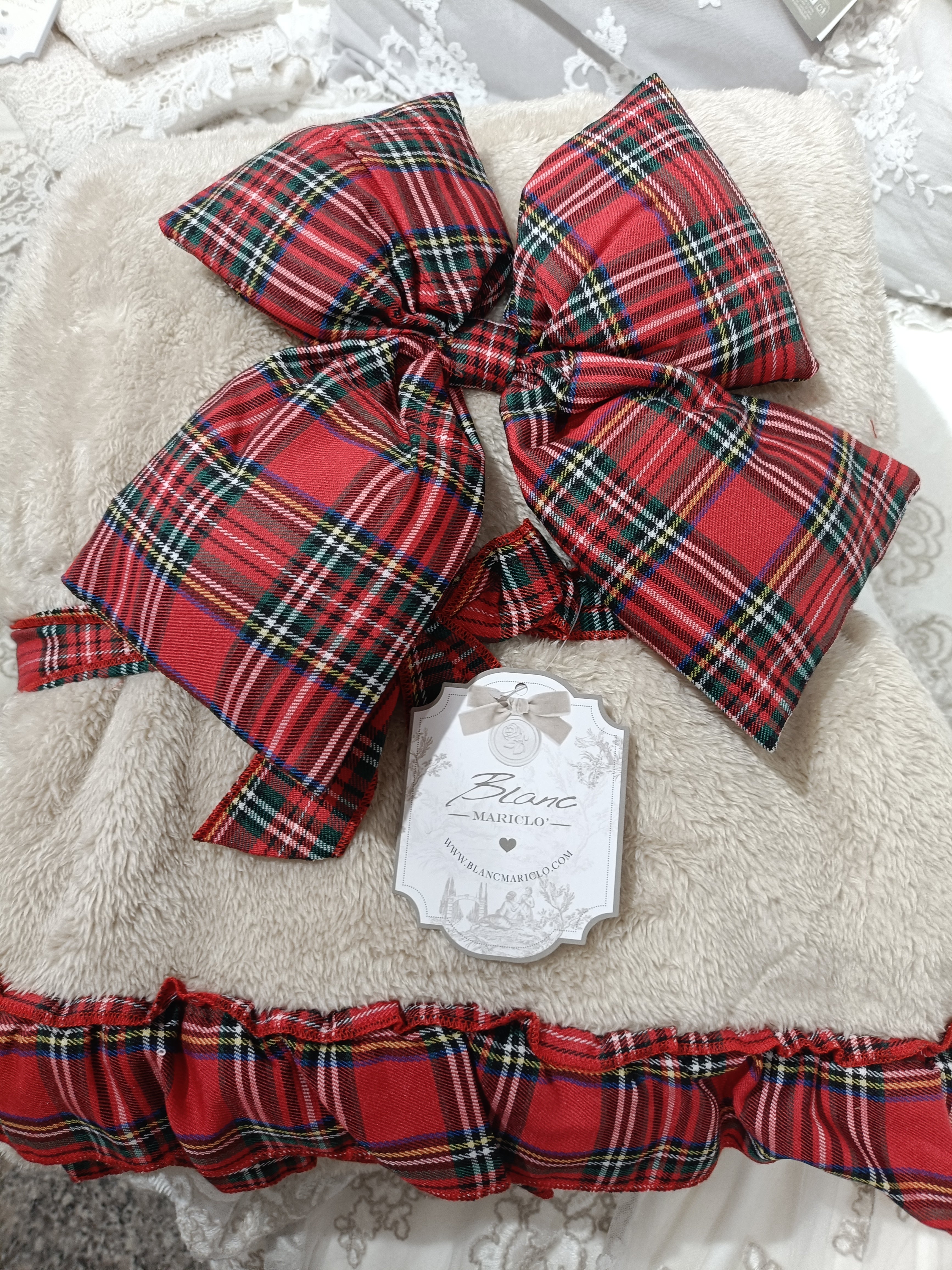 PLAID SHERPA CON FIOCCO - BLANC MARICLO'