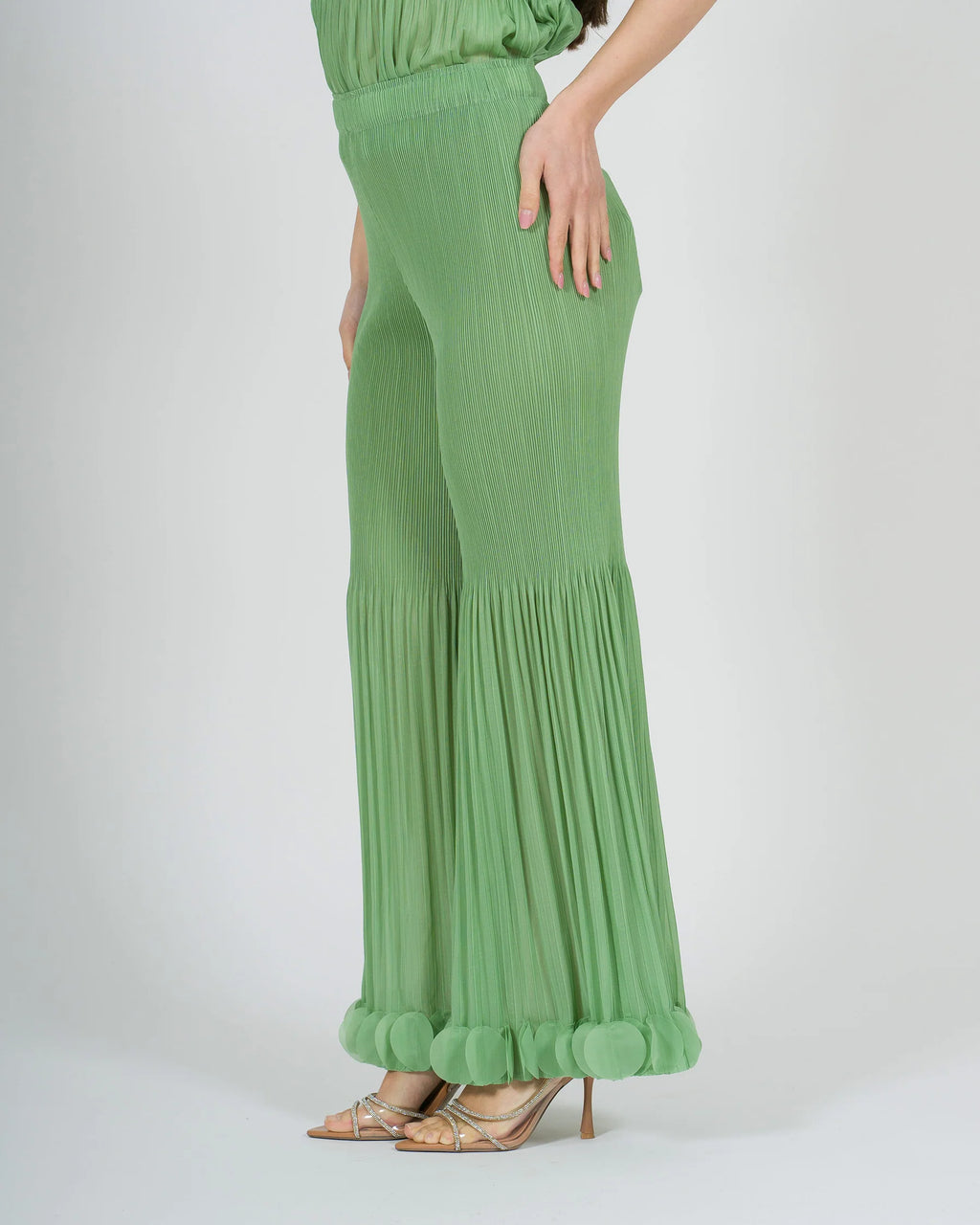 PANTALONE PLISSE CON PETALI SUL FONDO - AMOSA