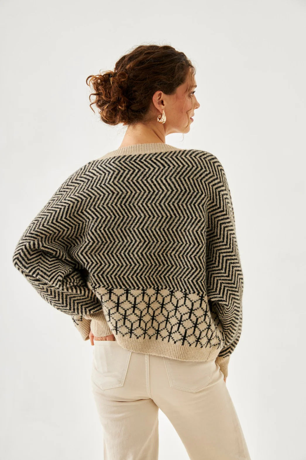 CARDIGAN GEOMETRICO JACQUARD  -  NUD