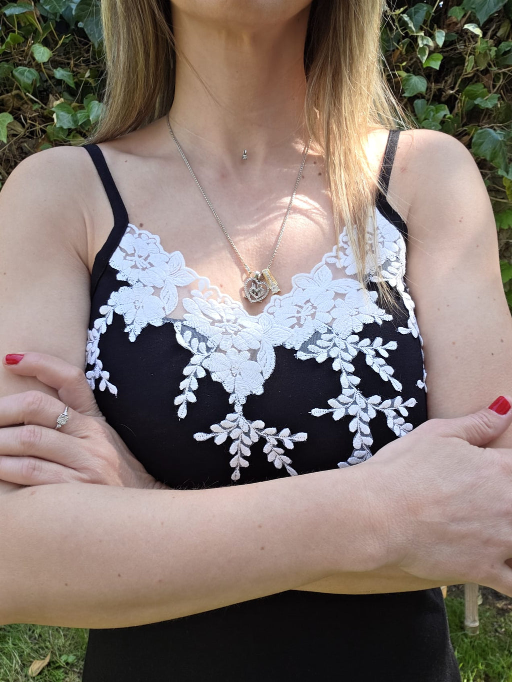 SOTTOVESTE LUNGA CON PIZZO
