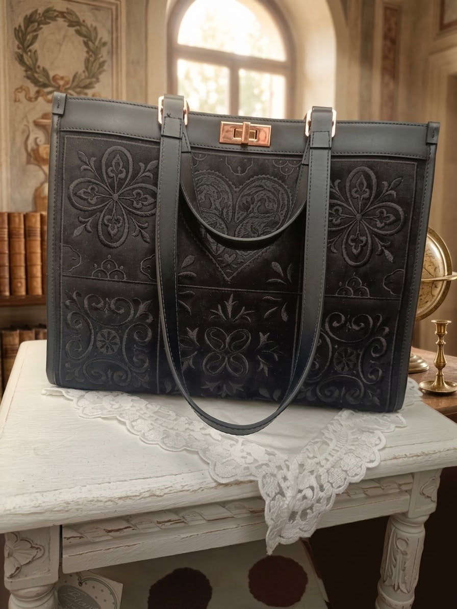 EMBROIDERED LEATHER BAG WITH SHOULDER STRAP - AMOSA